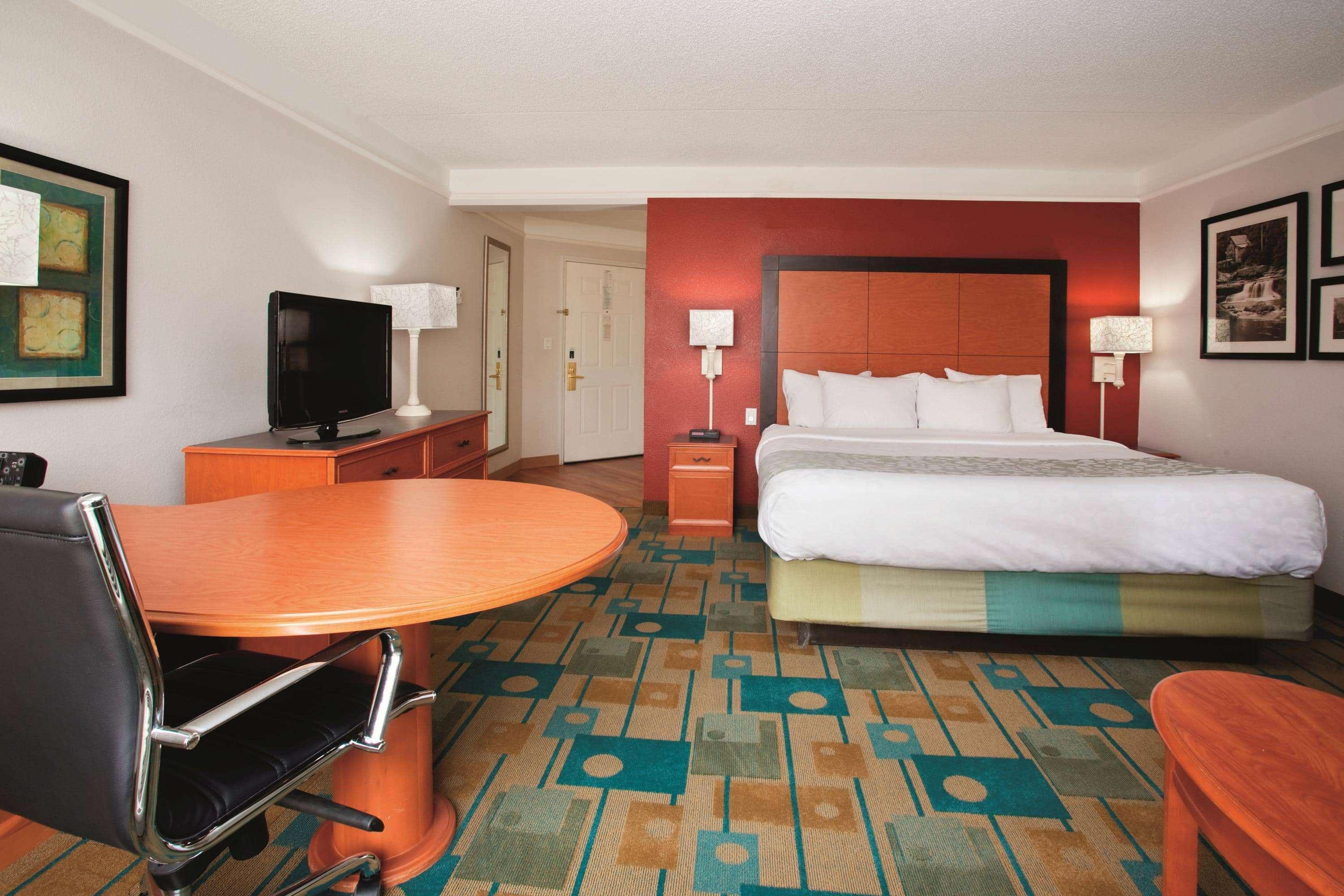 La Quinta By Wyndham West