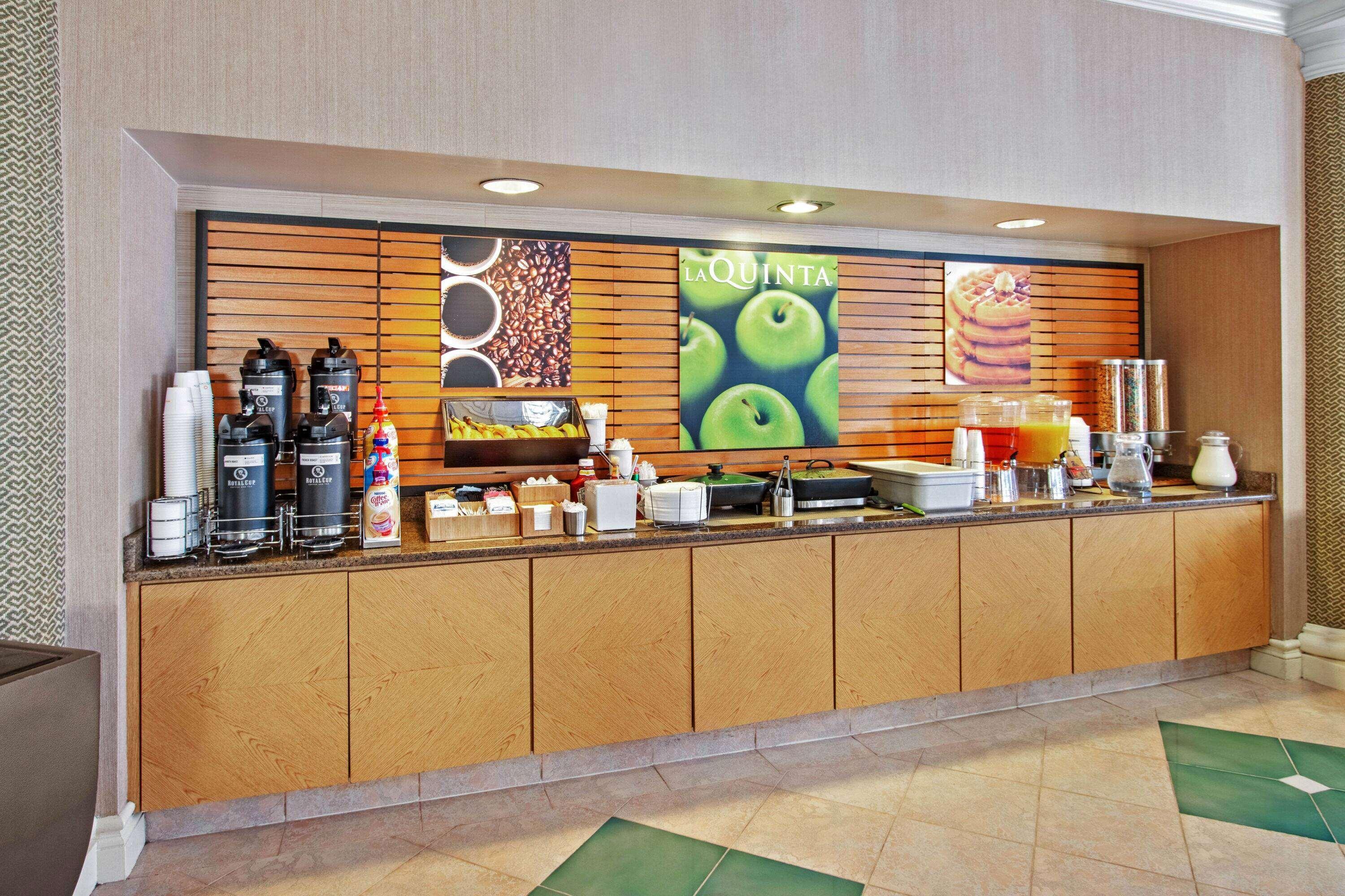 La Quinta By Wyndham West Hotel 3*